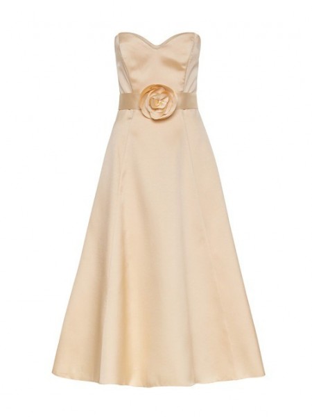 Μπεζ midi strapless φόρεμα σε σαντουκ ύφασμα, κλος γραμμή, και Αποσπώμενες τιράντες και αποσπώμενη ζώνη με λουλούδι στην μέση Access