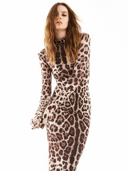 Leopard printed μαύρο μακρυμάνικο maxi ελαστικό φόρεμα, με ζιβάγκο λαιμόκοψη, βάτες στους ώμους και σούρες στα πλάγια και πίσω Access