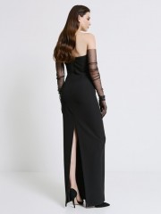 Μαύρο strapless maxi φόρεμα, σε ίσια γραμμή, με άνοιγμα κάτω απο το μπούστο και μεγάλο σκίσιμο πίσω στο τελείωμα Aceess  