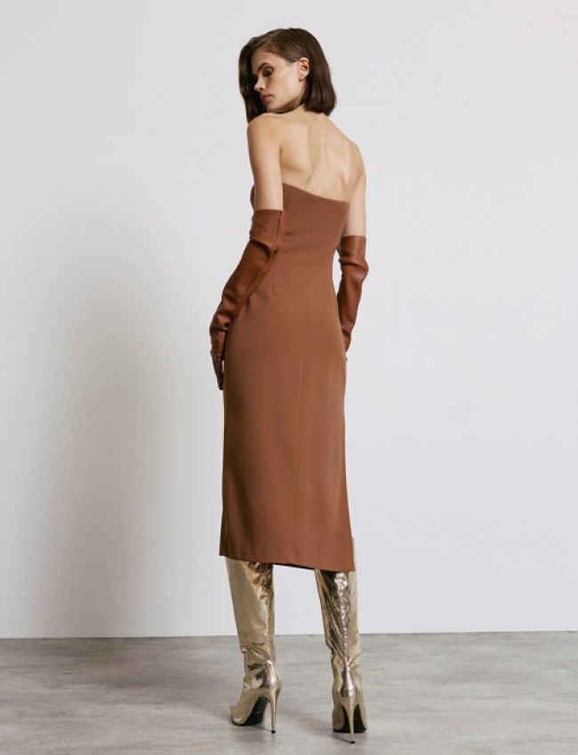 Κάμελ strapless midi ελαστικό φόρεμα με σούρες μπροστά και σκίσιμο στο πλάι Access
