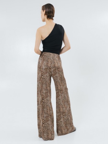 Animal printed μαύρη ψηλόμεση παντελόνα με μικρό μοτίβο, σε ίσια γραμμή, με πλαϊνές τσέπες και μικρό λάστιχο στην μέση με κορδόνι Access