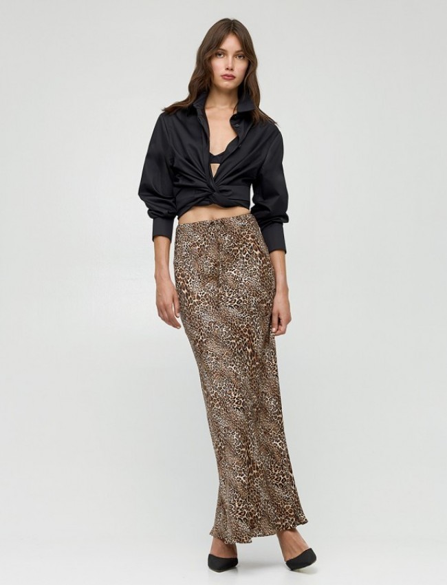 Animal printed μαύρη ψηλόμεση maxi φούστα σε λοξή γραμμή, με μικρό λεοπάρ μοτίβο, μικρό λάστιχο στην μέση και ρυθμιζόμενο κορδόνι Access