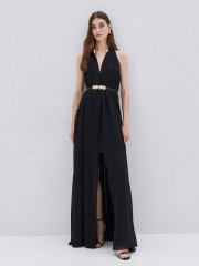 Μαύρο αμάνικο maxi φόρεμα από μουσελίνα σε κλος oversized γραμμή, με διπλό μπροστινό σκίσιμο, ιδιαίτερο μη αποσπώμενο κόσμημα στο λαιμό και εσωτερική αποσπώμενη φόδρα Αccess