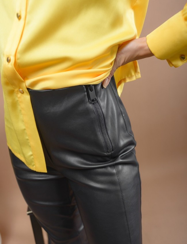 Μαύρο ψηλόμεσο faux-leather παντελόνι με εσωτερική επένδυση, διακοσμητικά εξωτερικά φερμουάρ, εσωτερικό λάστιχο στην μέση χωρίς τσέπες Access
