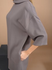 Πούρο κρεπ loose-fit κοντό φόρεμα με ξεχειλωτό ζιβάγκο λαιμόκοψη, ρεγκλάν μανικοκόλληση, πλαϊνές τσέπες και κλείσιμο με κουμπιά στον λαιμό Access