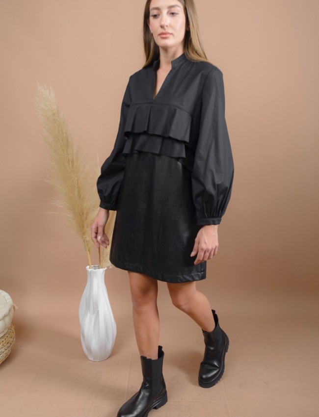 Μαύρο μακρυμάνικο faux-leather κοντό φόρεμα με συνδυασμό υφασμάτων, μάο γιακά, βολάν μπροστά και πλαϊνές τσέπες Access