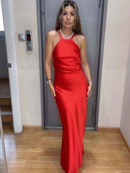 Κόκκινο αμάνικο σατέν maxi φόρεμα, με halter λαιμόκοψη, έξω πλάτη με κορδόνια και σούρες με κουμπιά στο πίσω μέρος Access 