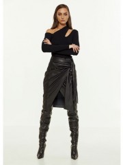 Μαύρη ψηλόμεση faux-leather midi φούστα κρουαζέ, με δέσιμο στο πλάι, ασύμμετρο ποδόγυρο και κλείσιμο με φερμουάρ πίσω Access