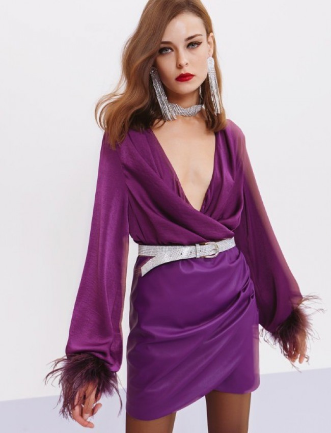 Μωβ faux-leather κοντή φούστα, με σούρες στο πλάι, λάστιχο στη μέση και κλείσιμο με φερμουάρ πίσω Access