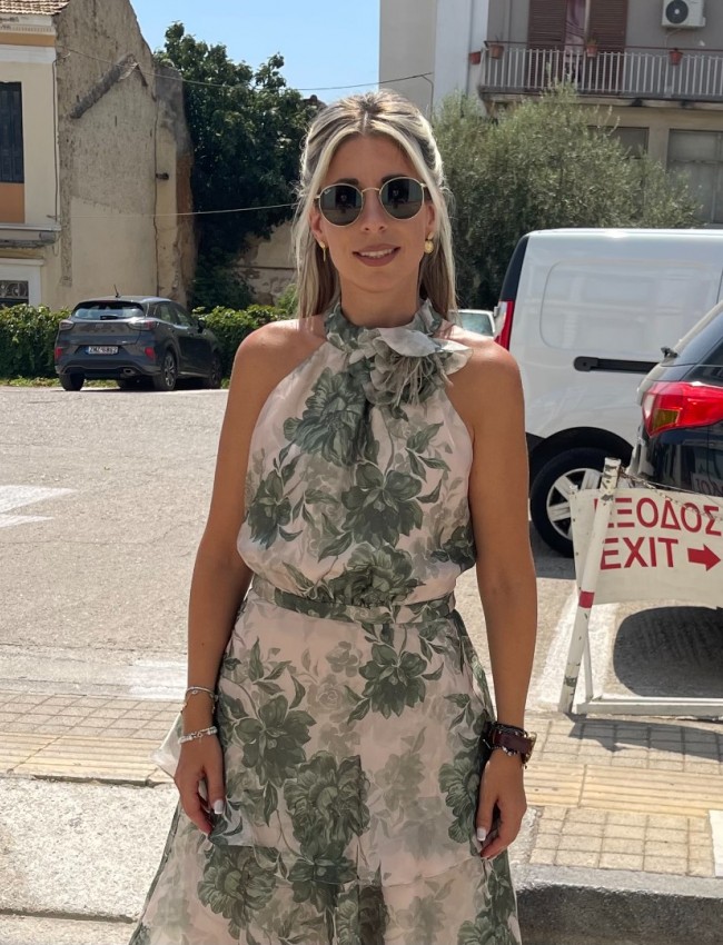 Floral printed λαδί αμάνικη μπλούζα με κλειστή λαιμόκοψη, παρτούς ώμους, αποσπώμενο λουλούδι με πούπουλα και κλείσιμο με φερμουάρ στην πλάτη Access