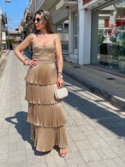 Χρυσό μεταλλιζέ πλισέ cropped τοπ, με τιράντες, ανοιχτή τετράγωνη λαιμόκοψη, λεπτομέρειες με διακοσμητικά strass και κλείσιμο με φερμουάρ πίσω Access  