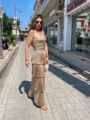 Χρυσό μεταλλιζέ πλισέ cropped τοπ, με τιράντες, ανοιχτή τετράγωνη λαιμόκοψη, λεπτομέρειες με διακοσμητικά strass και κλείσιμο με φερμουάρ πίσω Access  