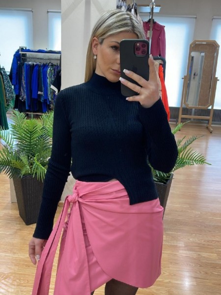 Ροζ ψηλόμεση faux-leather κοντή φούστα κρουαζέ, με δέσιμο στο πλάι, ασύμμετρο ποδόγυρο και κλείσιμο με φερμουάρ πίσω Access