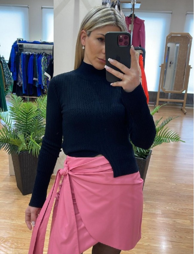 Ροζ ψηλόμεση faux-leather κοντή φούστα κρουαζέ, με δέσιμο στο πλάι, ασύμμετρο ποδόγυρο και κλείσιμο με φερμουάρ πίσω Access