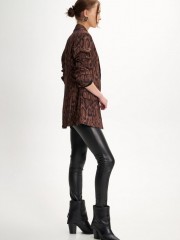 Animal printed καφέ μονόκουμπο μακρύ σακάκι σε μεσάτη γραμμή, μαύρη εσωτερική φόδρα και μπροστινές καπακωτές τσέπες Ale 