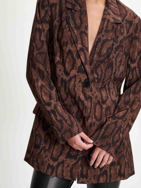 Animal printed καφέ μονόκουμπο μακρύ σακάκι σε μεσάτη γραμμή, μαύρη εσωτερική φόδρα και μπροστινές καπακωτές τσέπες Ale 