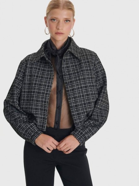 Tweed μαύρο μακρυμάνικο κοντό jacket με εσωτερικό λάστιχο στο τελείωμα, πέτο γιακά και κρυφό κλείσιμο με κουμπιά μπροστά Αle 
