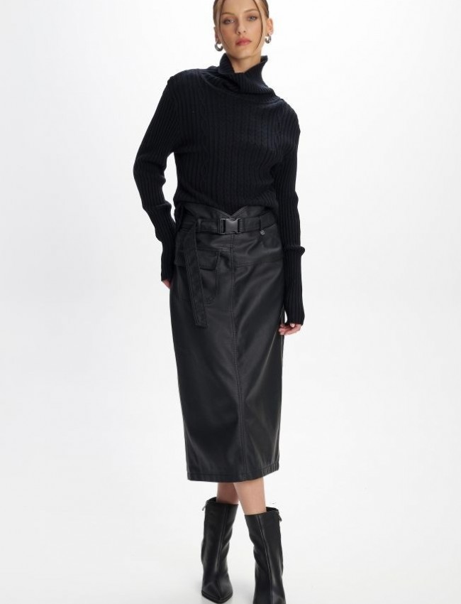 Μαύρη faux-leather midi φούστα, σε ίσια γραμμή, με σκίσιμο πίσω, καπακωτή τσέπη μπροστά, κλείσιμο με φερμουάρ πίσω και αποσπώμενη ζώνη Ale 