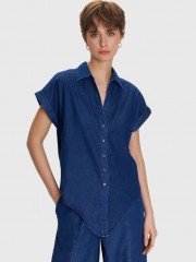 Blue jean tencel κοντομάνικο πουκάμισο, σε ίσια γραμμή, με πέτο γιακά και κλείσιμο με κουμπιά μπροστά Ale 