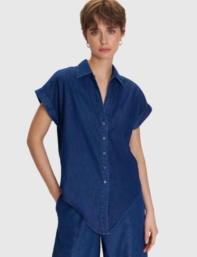 Blue jean tencel κοντομάνικο πουκάμισο, σε ίσια γραμμή, με πέτο γιακά και κλείσιμο με κουμπιά μπροστά Ale 