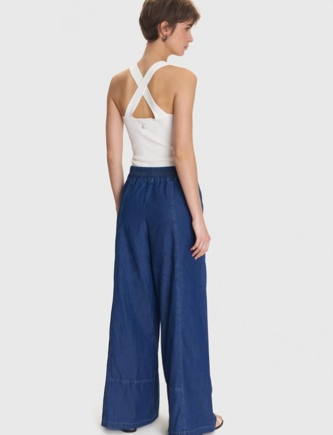 Blue Jean tencel ψηλόμεση παντελόνα με λάστιχο πίσω στη μέση, χαλαρή γραμμή, πλαϊνές τσέπες, διακοσμητικά γαζιά και κλείσιμο με κρυφό φερμουάρ στο πλάι ale 