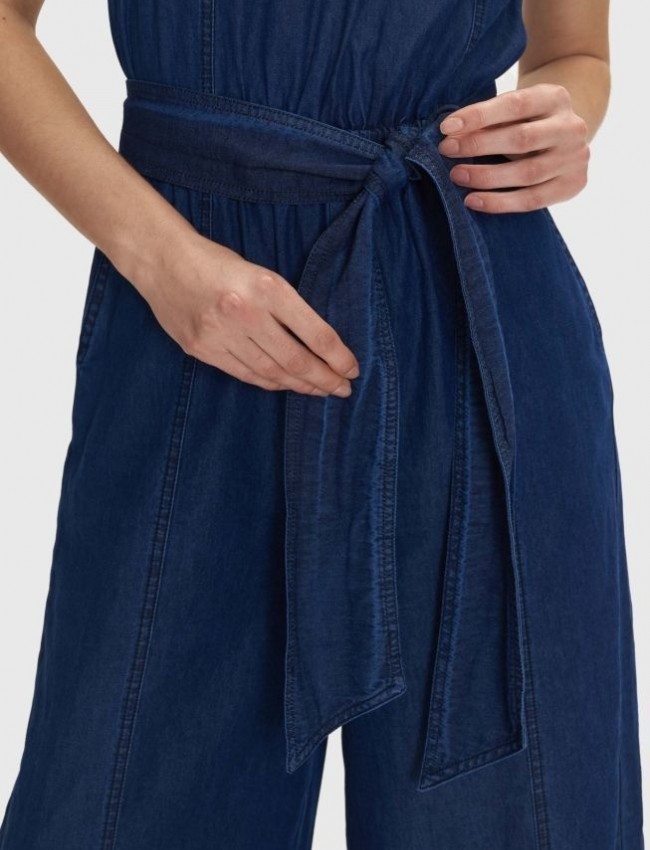 Blue jean tencel αμάνικη ολόσωμη φόρμα, με κλειστή στρογγυλή λαιμόκοψη, διακοσμητικές ραφές, λάστιχο στην μέση, πλαϊνές τσέπες και αποσπώμενη υφασμάτινη ζώνη Ale 