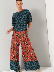 Floral printed εκάι  ψηλόμεση παντελόνα με πιέτες μπροστά  , λάστιχο πίσω στην μέση και συνδυασμός δύο  υφασμάτων στο κάτω μέρος Ale 