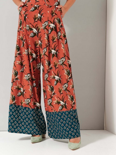 Floral printed εκάι  ψηλόμεση παντελόνα με πιέτες μπροστά  , λάστιχο πίσω στην μέση και συνδυασμός δύο  υφασμάτων στο κάτω μέρος Ale 