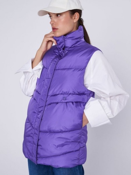 Μωβ puffer αδιάβροχο γιλέκο χωρίς κουκούλα, με κρυφές πλαϊνές τσέπες και μπροστινές με κλείσιμο με κουμπί Ale