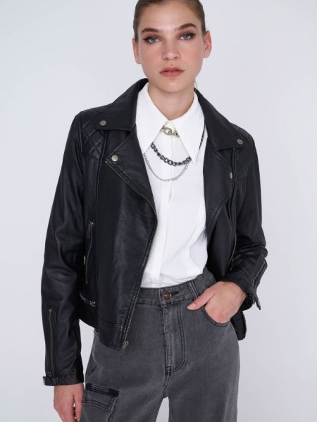 Μαύρο real leather jacket biker style, σταυροκουμπωτό, σε ίσια γραμμή, μπροστινές τσέπες και εξωτερικά φερμουάρ Ale
