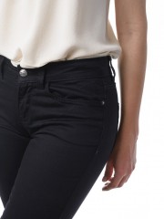 Μαύρο παντελόνι skinny πεντάτσεπο Attrattivo