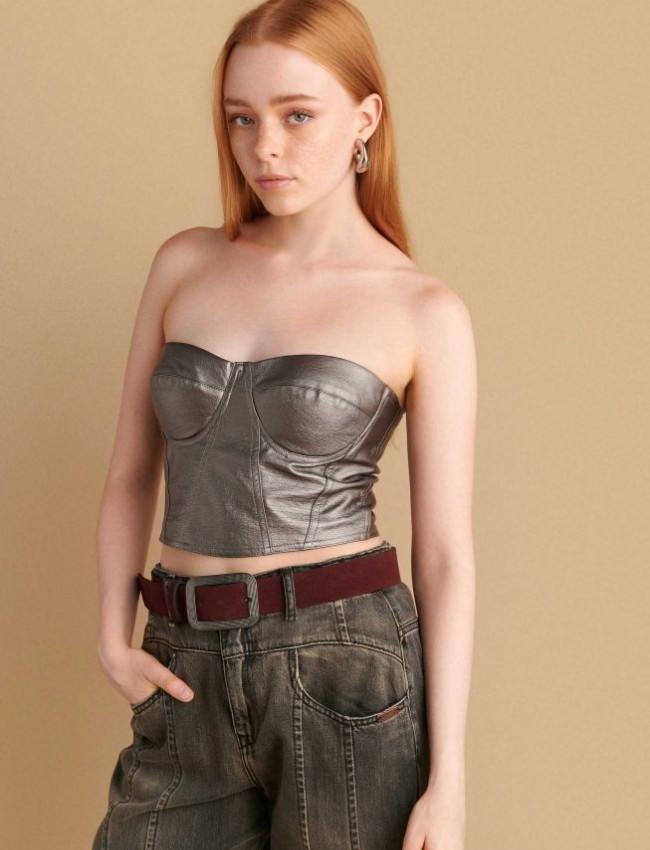 Bronze faux-leather μπούστο με φερμουάρ στην πλάτη, μπροστινά διακοσμητικά γαζιά και σιλικόνη τελείωμα εσωτερικά Attrattivo