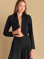 Μαύρο cropped σακάκι σε μεσάτη γραμμή και χωρίς μπροστινό κούμπωμα Attrattivo 