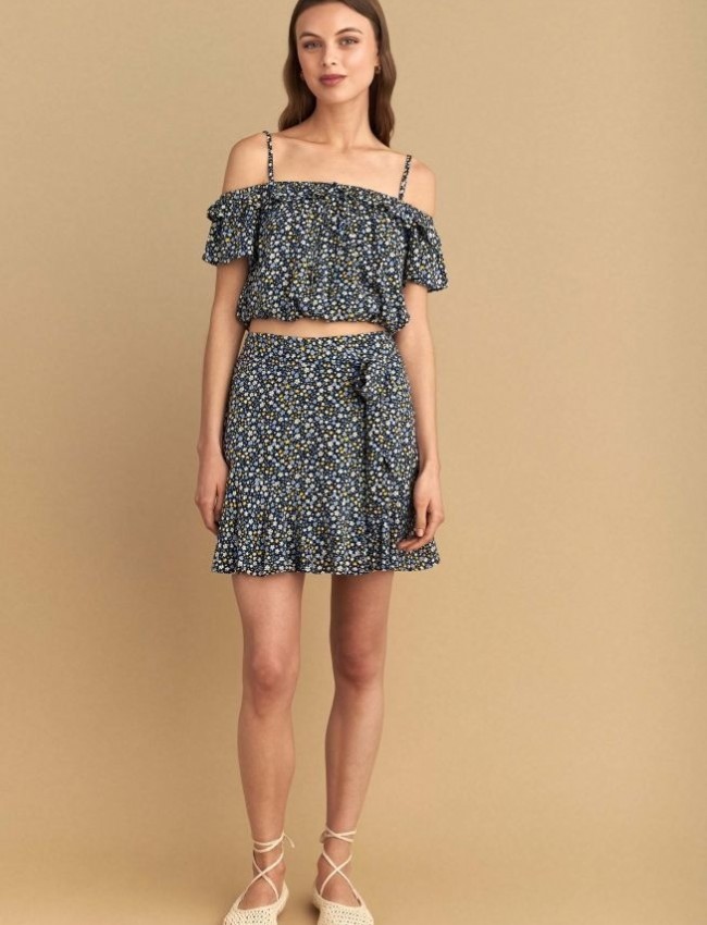 Floral printed μπλε ψηλόμεση κοντή φούστα, σε ελαφρώς κλος γραμμή, κλείσιμο με φερμουάρ στο πλάι και μη αποσπώμενη ζώνη Attrattivo 