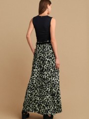 Animal printed χακί maxi ψηλόμεση φούστα, σε Α -γραμμή, με πλαϊνές τσέπες, σκίσιμο μπροστά, κλείσιμο με φερμουάρ πίσω και αποσπώμενη μαύρη ζώνη Attrattivo 