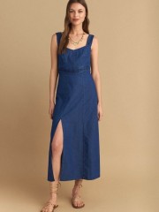 Blue jean tencel αμάνικο midi φόρεμα, με διακοσμητικές ραφές, τετράγωνη λαιμόκοψη, σκίσιμο μπροστά και κλείσιμο με φερμουάρ πίσω Attrattivo 