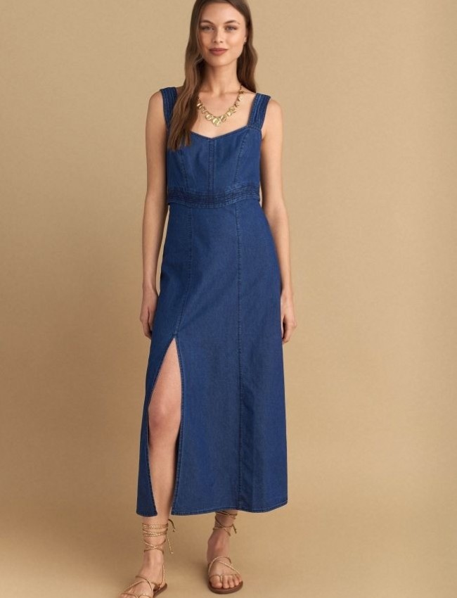 Blue jean tencel αμάνικο midi φόρεμα, με διακοσμητικές ραφές, τετράγωνη λαιμόκοψη, σκίσιμο μπροστά και κλείσιμο με φερμουάρ πίσω Attrattivo 