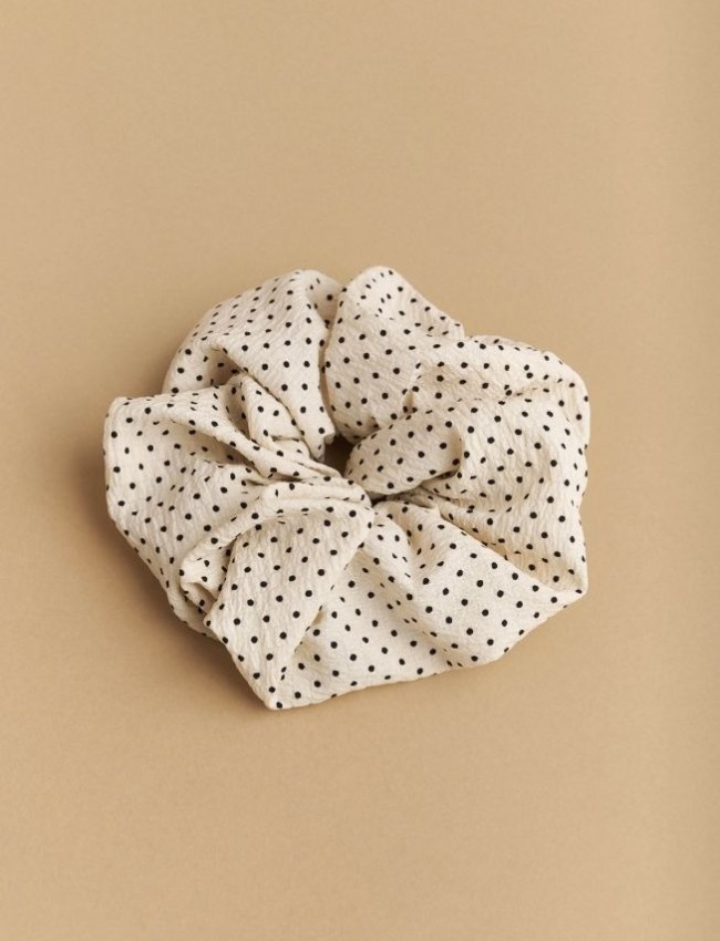 Πουά λευκό scrunchie Attrattivo