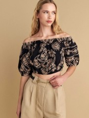 Μαύρη leather ζώνη σε συνδυασμό με χρυσή αλυσίδα Attrattivo 