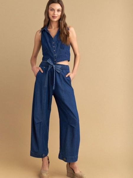 Blue jean tencel ψηλόμεσο παντελόνι, σε slouchy fit γραμμή, λάστιχο στην μέση, πλαϊνές τσέπες και αποσπώμενη υφασμάτινη ζώνη Attrattivo 