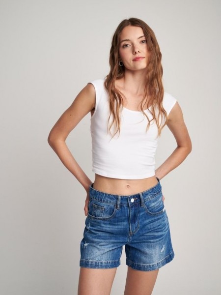 Blue jean ψηλόμεσο σορτς με ρεβέρ και εξωτερικές τσέπες  Attrattivo 