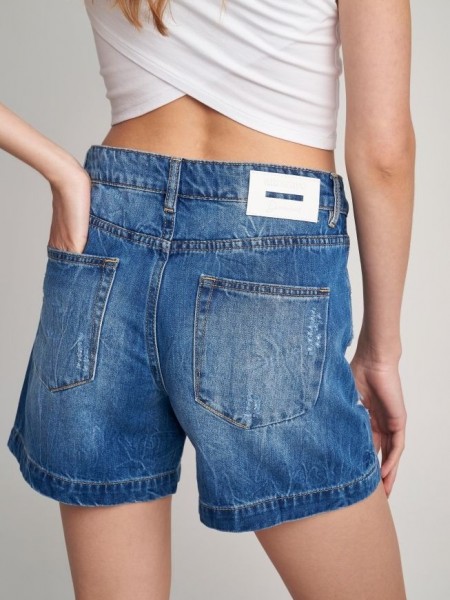 Blue jean ψηλόμεσο σορτς με ρεβέρ και εξωτερικές τσέπες  Attrattivo 