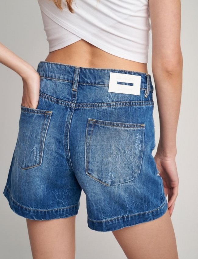 Blue jean ψηλόμεσο σορτς με ρεβέρ και εξωτερικές τσέπες  Attrattivo 