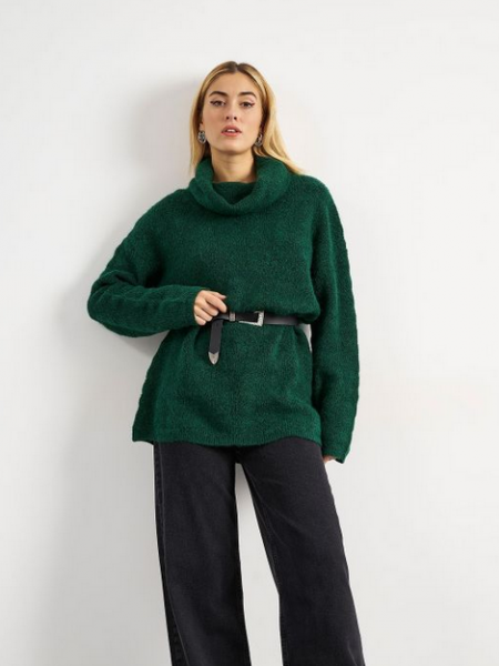 Κυπαρισσί μακρυμάνικη πλεκτή oversized μπλούζα ζιβάγκο, με ρεγκλάν μανικοκόλληση και ανάγλυφη πλέξη Attrattivo