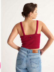 Φούξια αμάνικο cropped top με τετράγωνη λαιμόκοψη Attrattivo