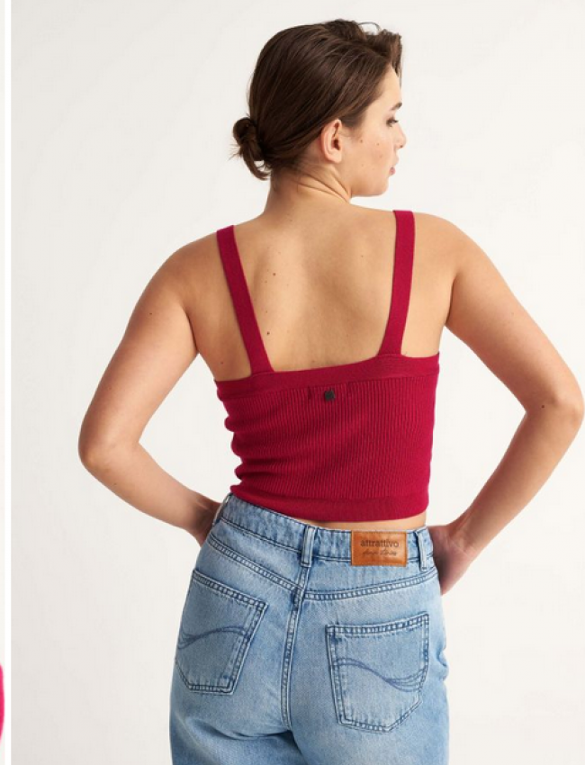 Φούξια αμάνικο cropped top με τετράγωνη λαιμόκοψη Attrattivo
