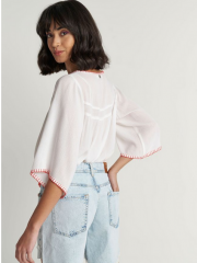 Light blue jean ψηλόμεσο σορτς  με ασύμμετρο τελείωμα και ξέφτια στο τελείωμα Attrattivo
