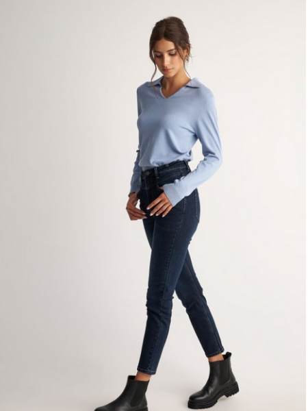 Blue black ψηλόμεσο jean ελαστικό skinny παντελόνι με κοφτές στρογγυλεμένες τσέπες μπροστά και τετράγωνες πίσω Attrattivo