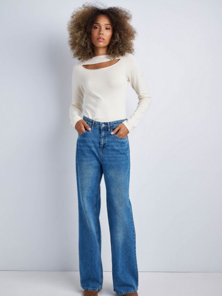 Blue jean ψηλόμεσο wide leg παντελόνι με μπροστινές στρογγυλεμένες τσέπες και τετράγωνες πίσω Attrattivo