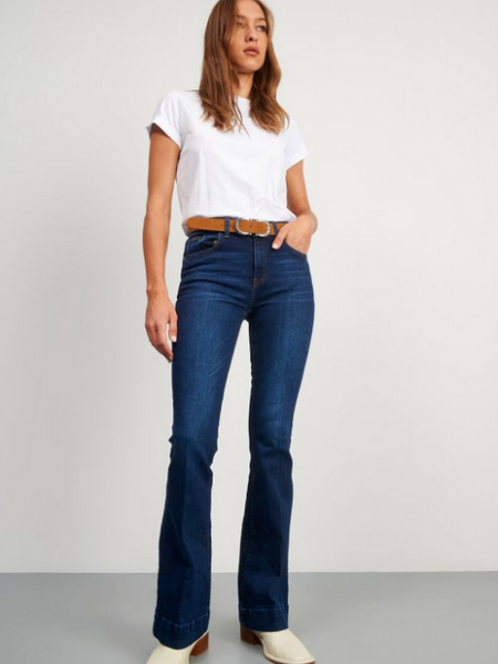 Blue jean ψηλόμεσο ελαστικό παντελόνι  καμπάνα χωρίς ξέβαμμα με ταμπά γαζιά και μικρές τετράγωνες τσέπες στην πίσω πλευρά Attrattivo